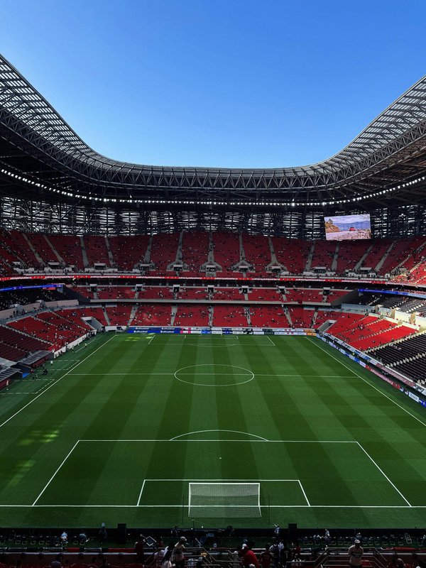 Comparatif avant et après l'adoption de l'arbitrage vidéo var dans le sport